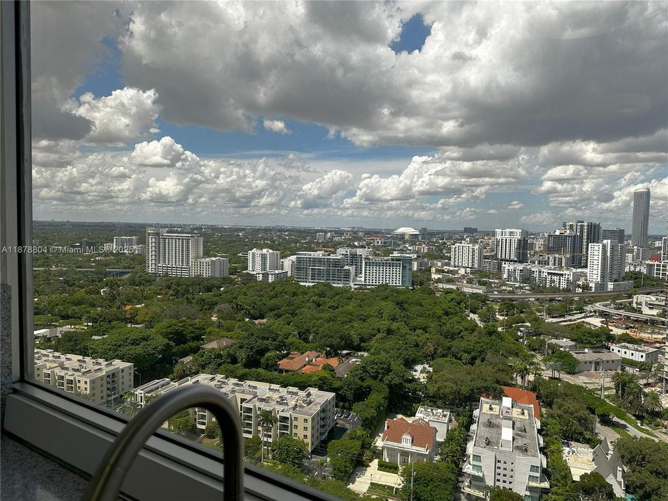 待售: $779,000 (2 贝兹, 2 浴室, 1640 平方英尺)