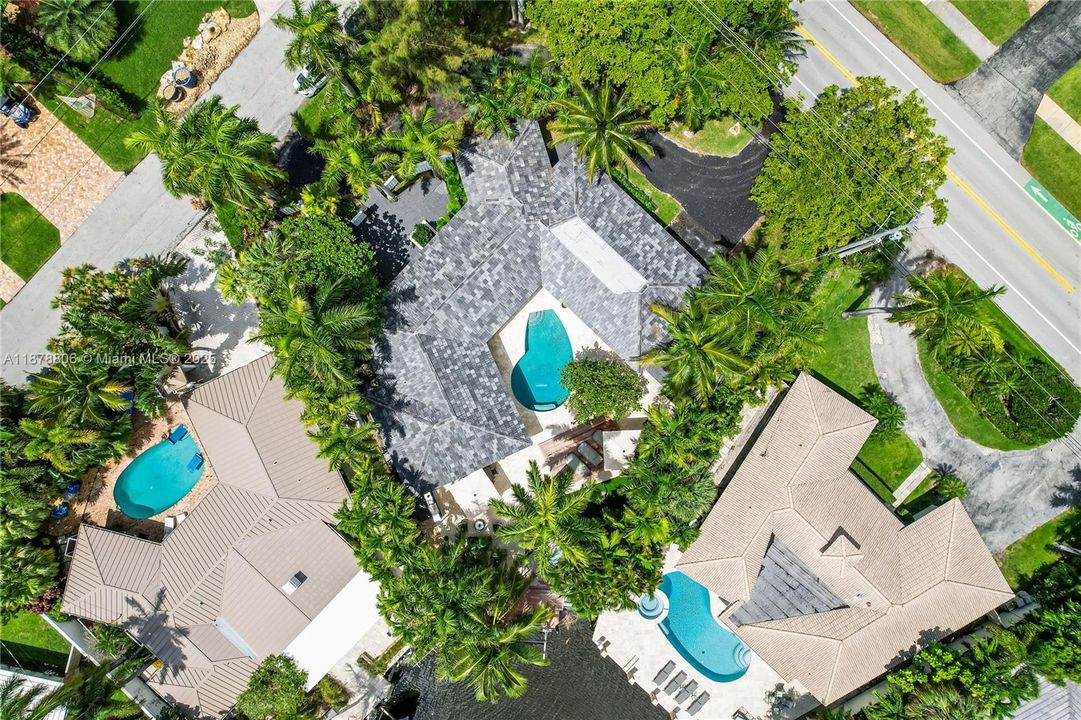 Recently Rented: $17,000 (5 beds, 4 baths, 2891 Square Feet)