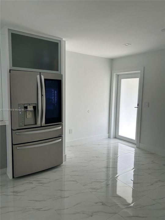 For Sale: $1,500,000 (4 beds, 3 baths, 2466 Square Feet)