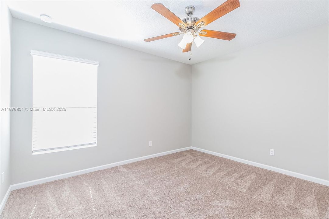 Recently Rented: $2,215 (4 beds, 2 baths, 1833 Square Feet)