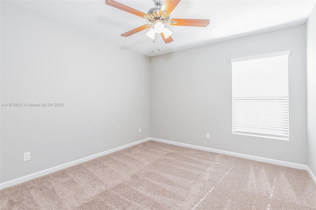 Recently Rented: $2,215 (4 beds, 2 baths, 1833 Square Feet)