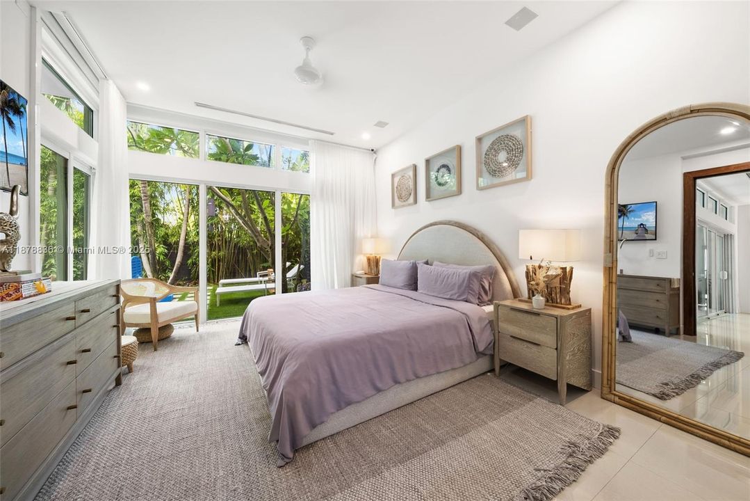 For Sale: $3,625,000 (5 beds, 5 baths, 3024 Square Feet)