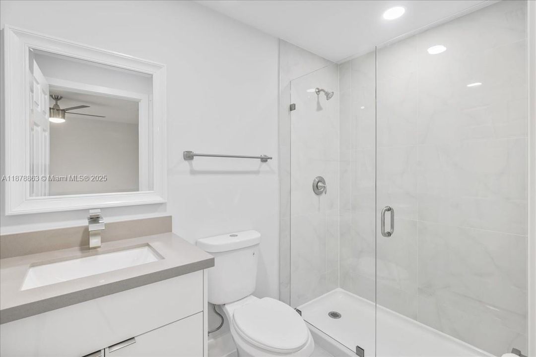 Active With Contract: $274,900 (3 beds, 2 baths, 1239 Square Feet)