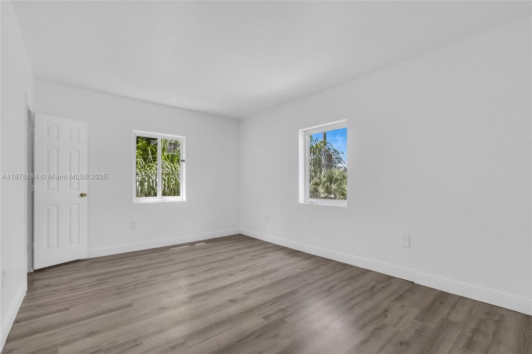 最近租的: $2,500 (3 贝兹, 2 浴室, 1100 平方英尺)