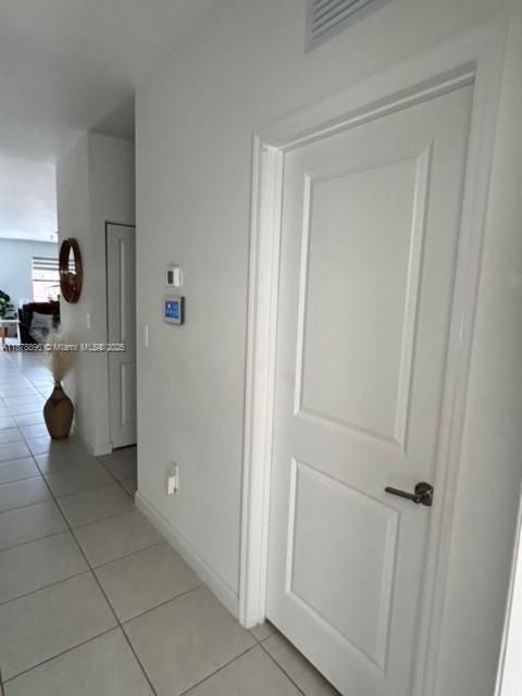 На продажу: $565,000 (3 спален, 2 ванн, 1726 Квадратных фут)