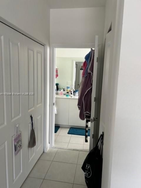 На продажу: $565,000 (3 спален, 2 ванн, 1726 Квадратных фут)