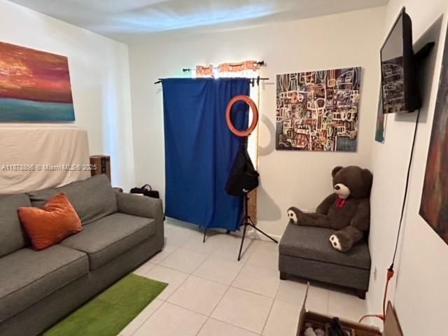 На продажу: $565,000 (3 спален, 2 ванн, 1726 Квадратных фут)