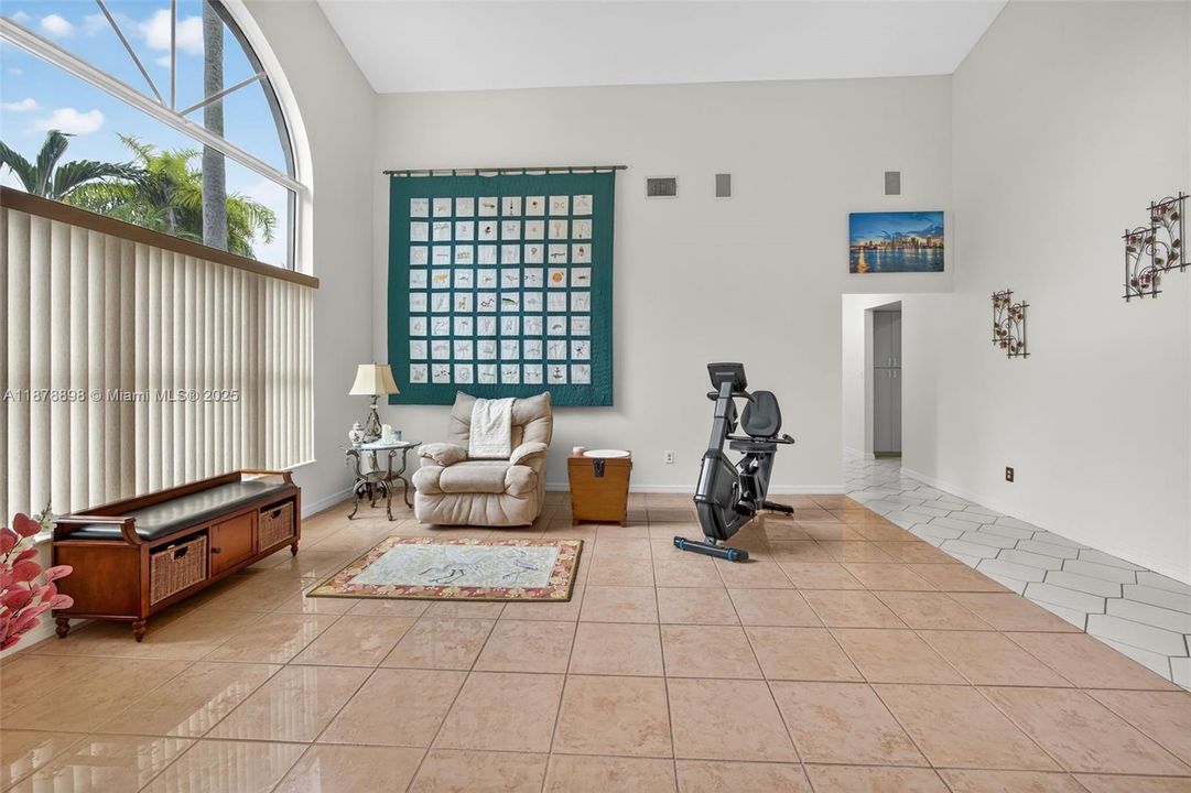 Active With Contract: $950,000 (4 beds, 3 baths, 2500 Square Feet)