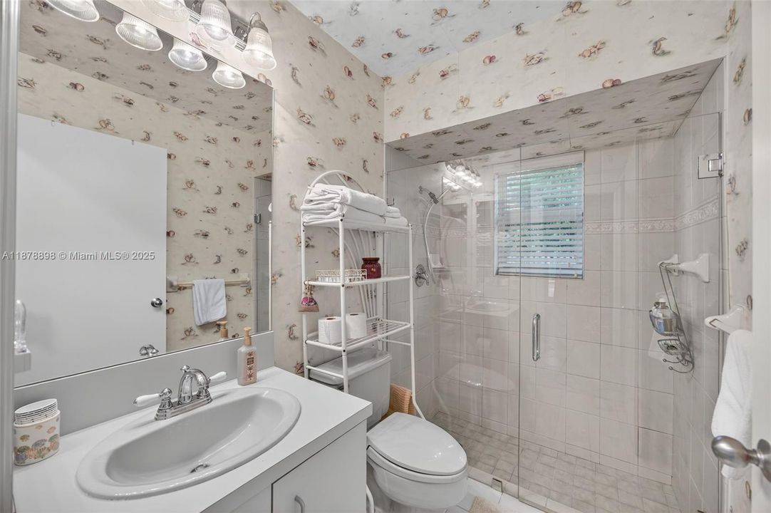 Active With Contract: $950,000 (4 beds, 3 baths, 2500 Square Feet)