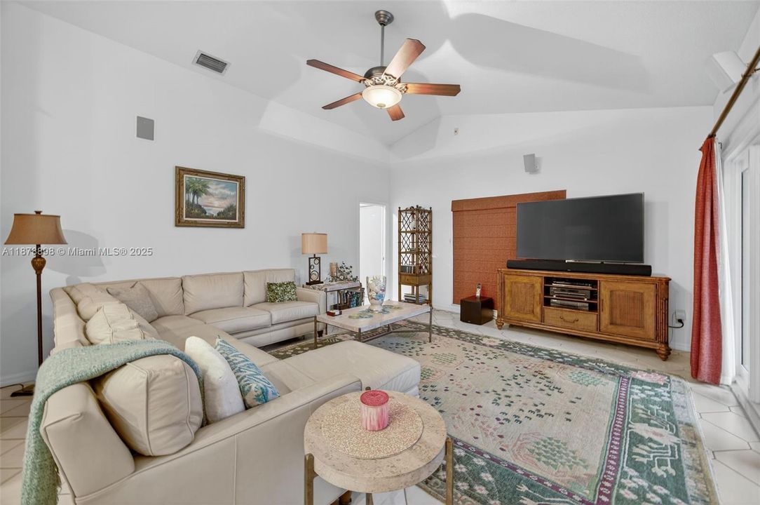 Active With Contract: $950,000 (4 beds, 3 baths, 2500 Square Feet)