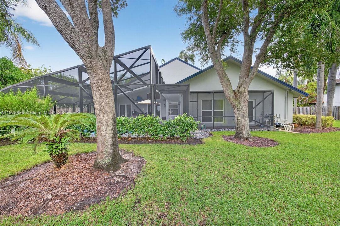 Active With Contract: $950,000 (4 beds, 3 baths, 2500 Square Feet)