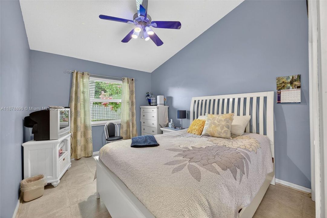 Active With Contract: $950,000 (4 beds, 3 baths, 2500 Square Feet)