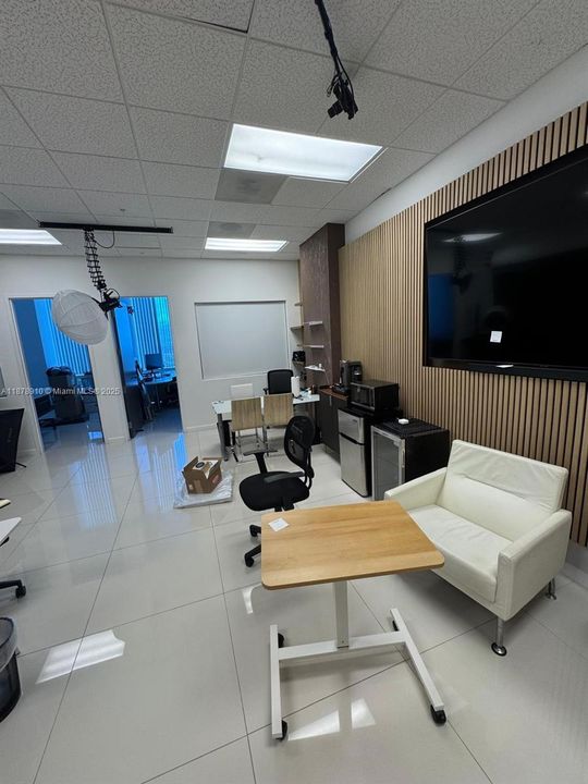 For Rent: $3,200 (0 beds, 0 baths, 0 Square Feet)