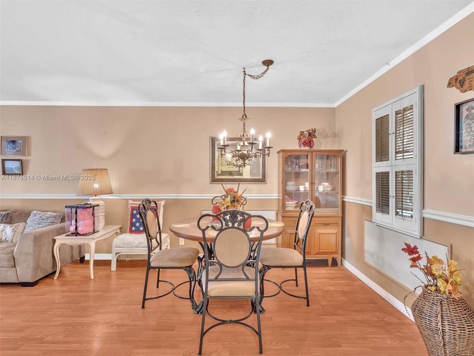 На продажу: $88,000 (1 спален, 1 ванн, 748 Квадратных фут)