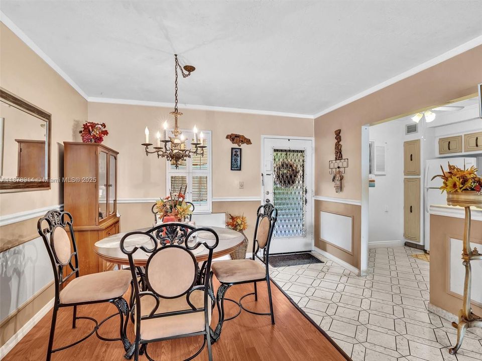 На продажу: $88,000 (1 спален, 1 ванн, 748 Квадратных фут)