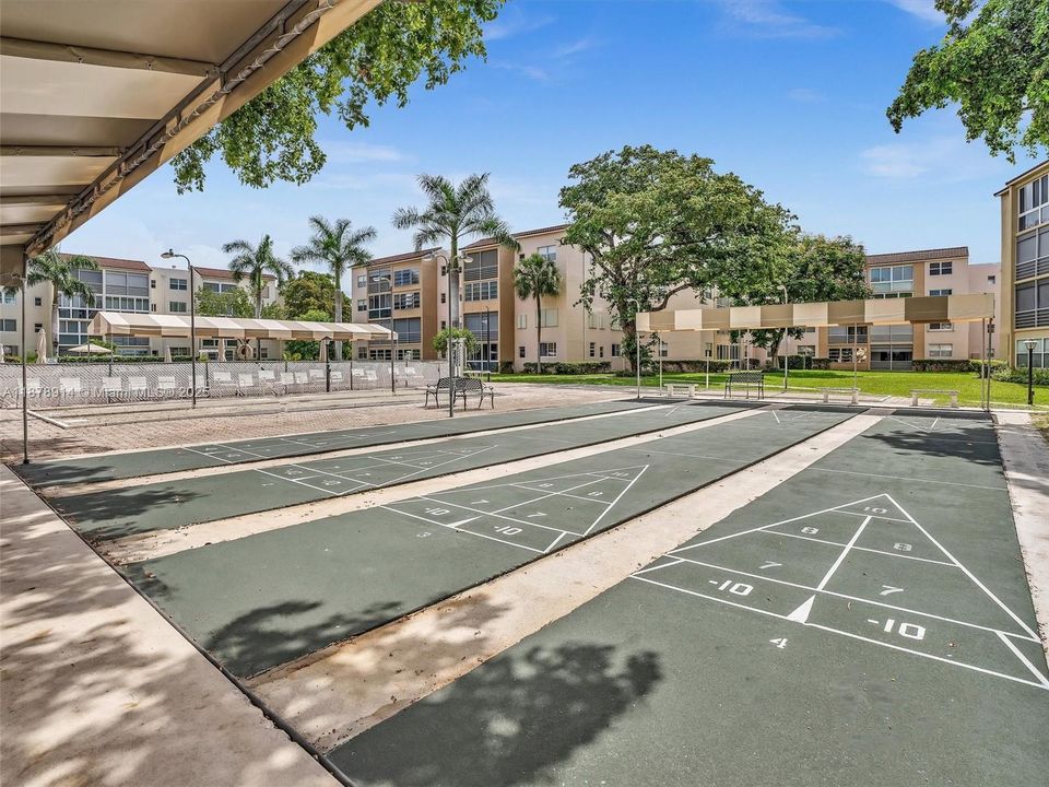 На продажу: $88,000 (1 спален, 1 ванн, 748 Квадратных фут)