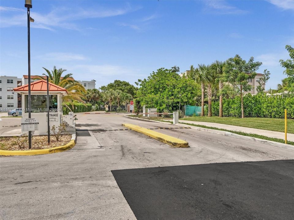 На продажу: $88,000 (1 спален, 1 ванн, 748 Квадратных фут)