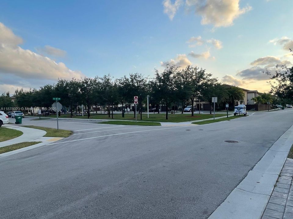 Active With Contract: $1,100,000 (4 beds, 5 baths, 3495 Square Feet)