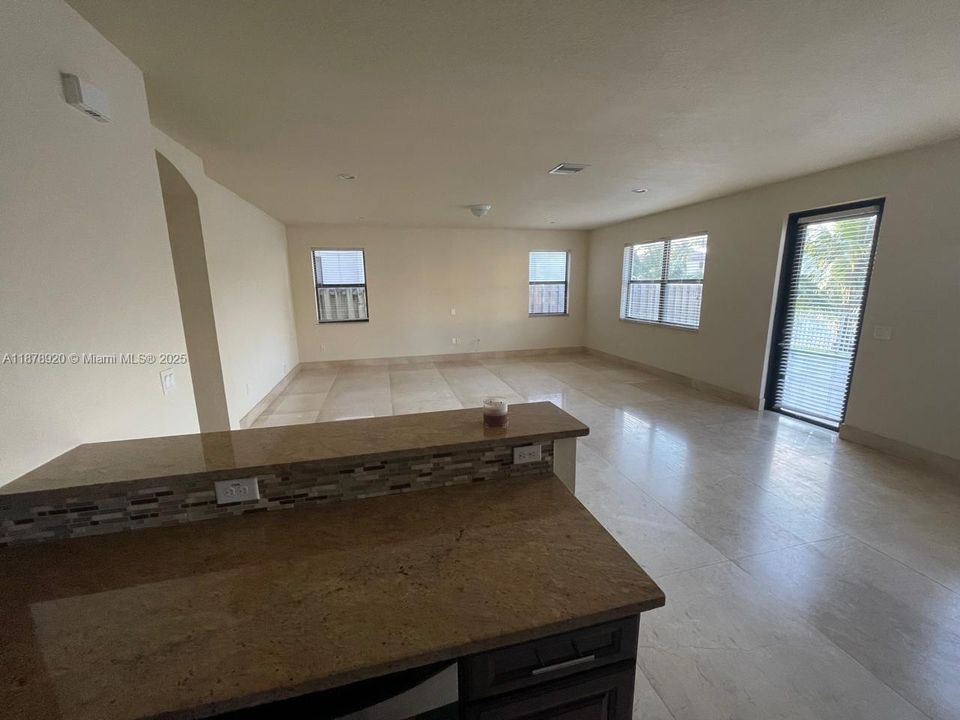 Active With Contract: $1,100,000 (4 beds, 5 baths, 3495 Square Feet)