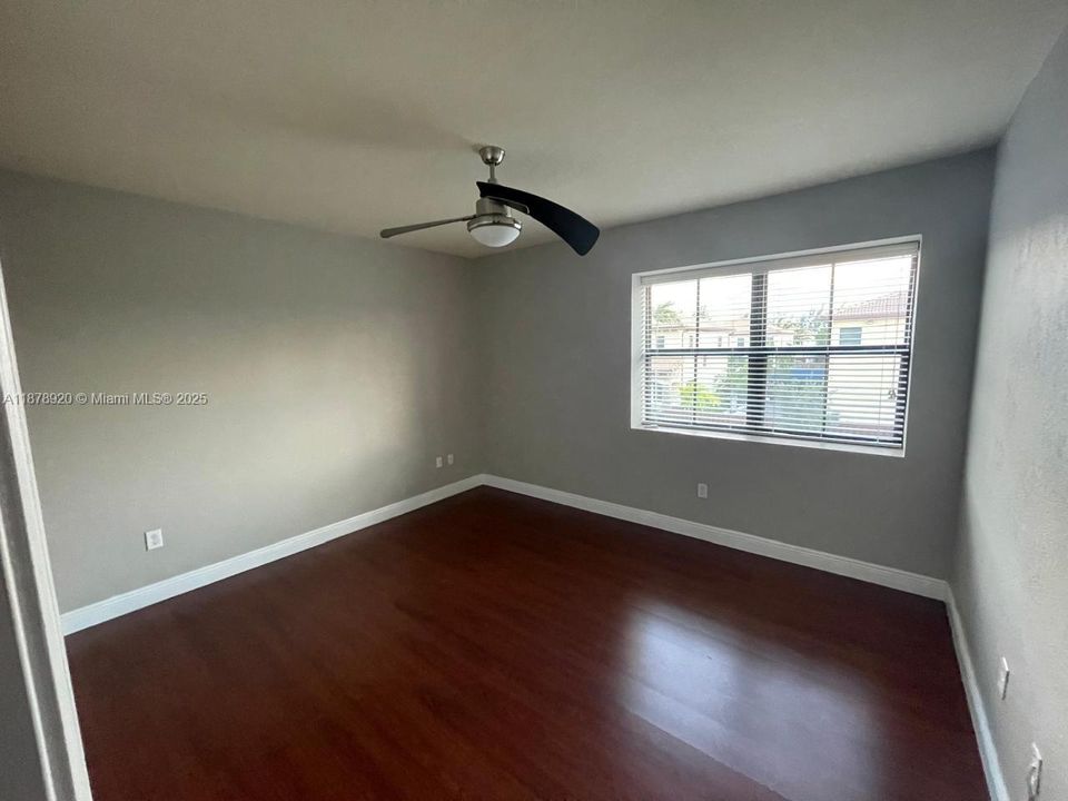 Active With Contract: $1,100,000 (4 beds, 5 baths, 3495 Square Feet)