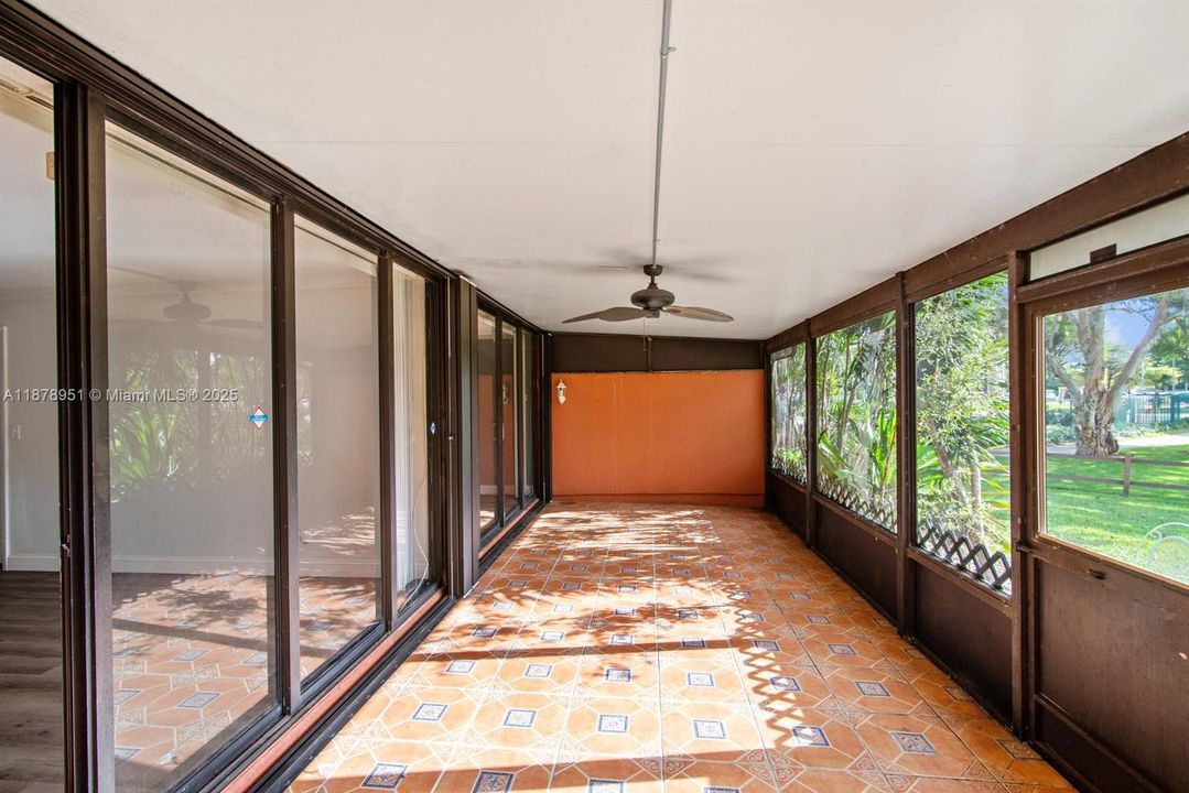 Active With Contract: $3,000 (3 beds, 2 baths, 1218 Square Feet)