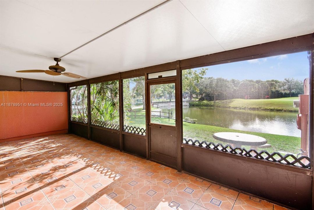 Active With Contract: $3,000 (3 beds, 2 baths, 1218 Square Feet)