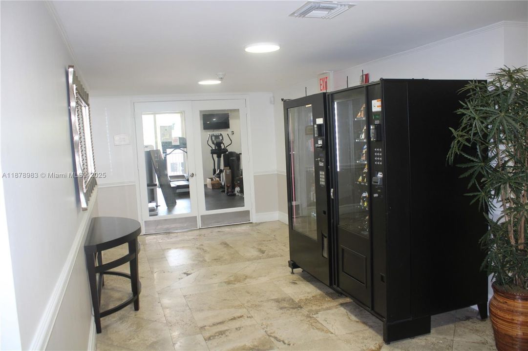 Activo con contrato: $349,000 (2 camas, 2 baños, 1153 Pies cuadrados)