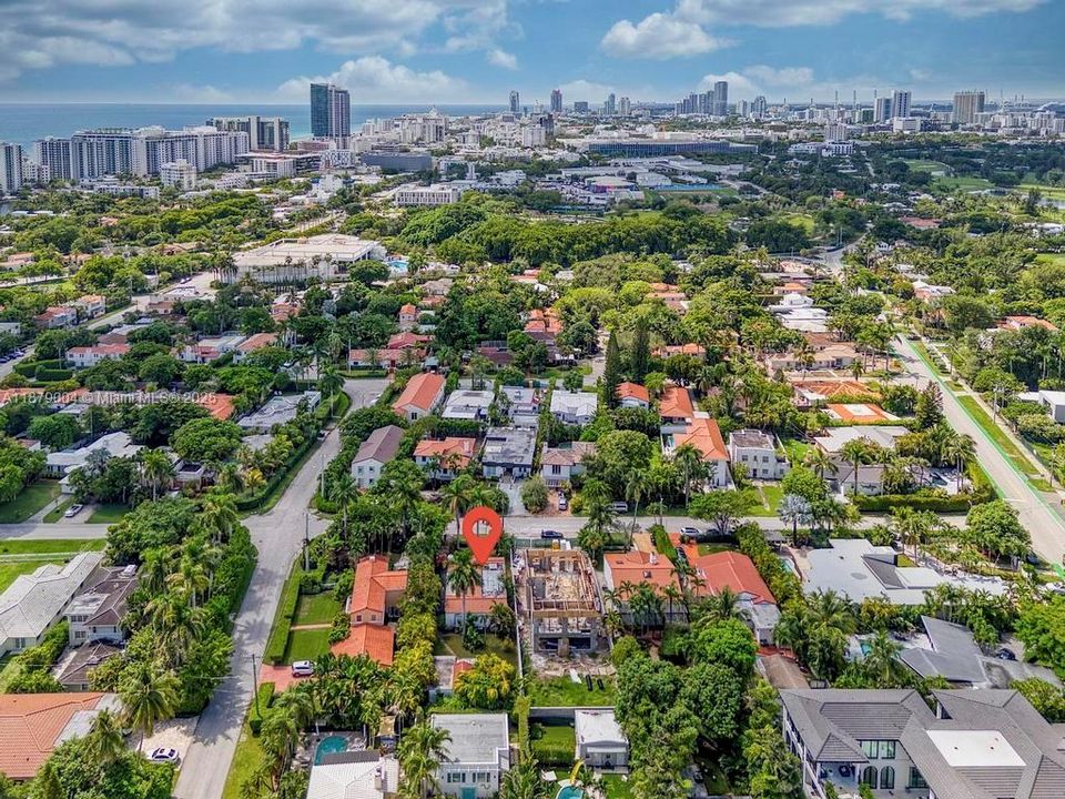 Activo con contrato: $1,600,000 (3 camas, 3 baños, 1723 Pies cuadrados)