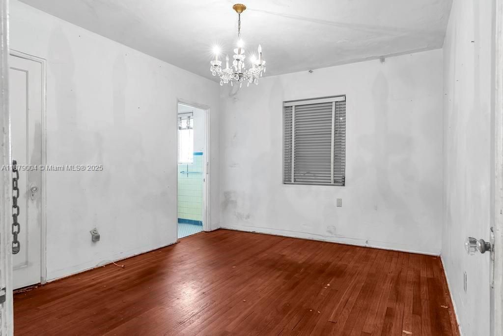 Activo con contrato: $1,600,000 (3 camas, 3 baños, 1723 Pies cuadrados)