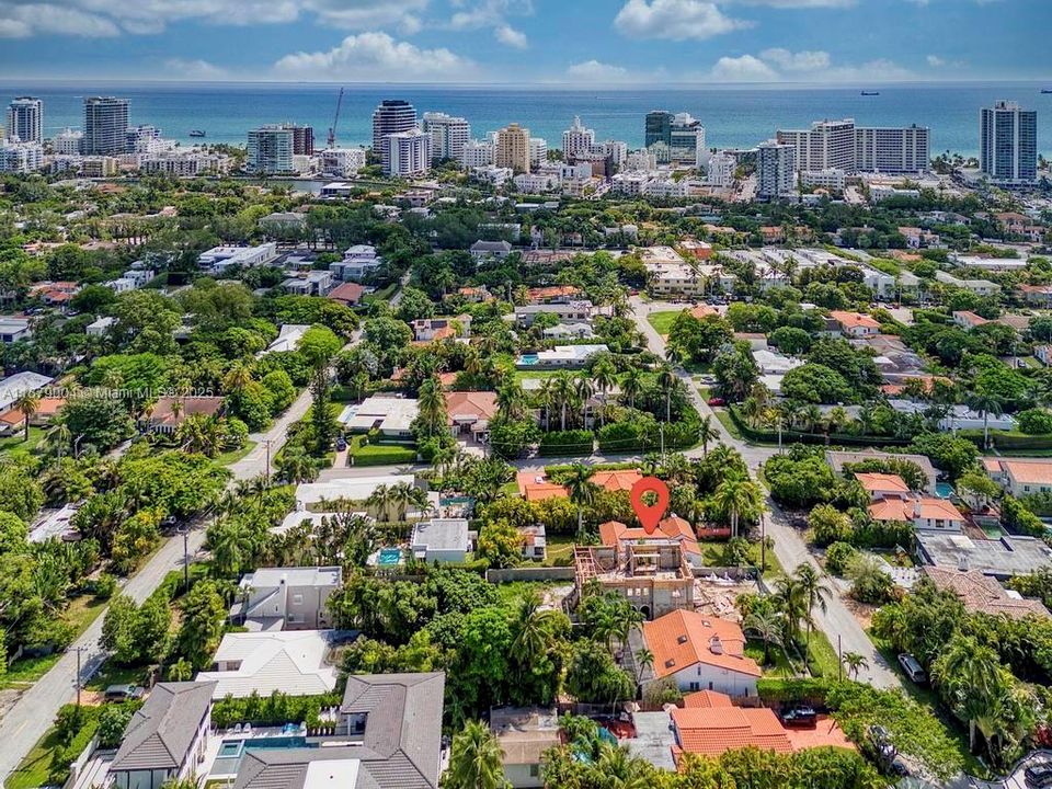 Activo con contrato: $1,600,000 (3 camas, 3 baños, 1723 Pies cuadrados)