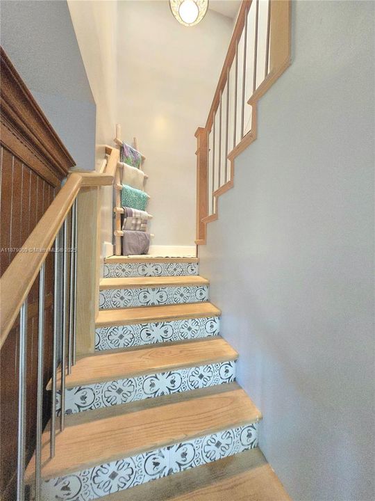 Recently Sold: $475,000 (3 beds, 2 baths, 1445 Square Feet)