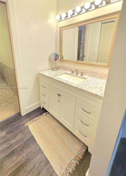 Recently Sold: $475,000 (3 beds, 2 baths, 1445 Square Feet)