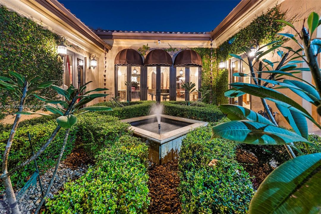 Active With Contract: $3,250,000 (4 beds, 4 baths, 4612 Square Feet)