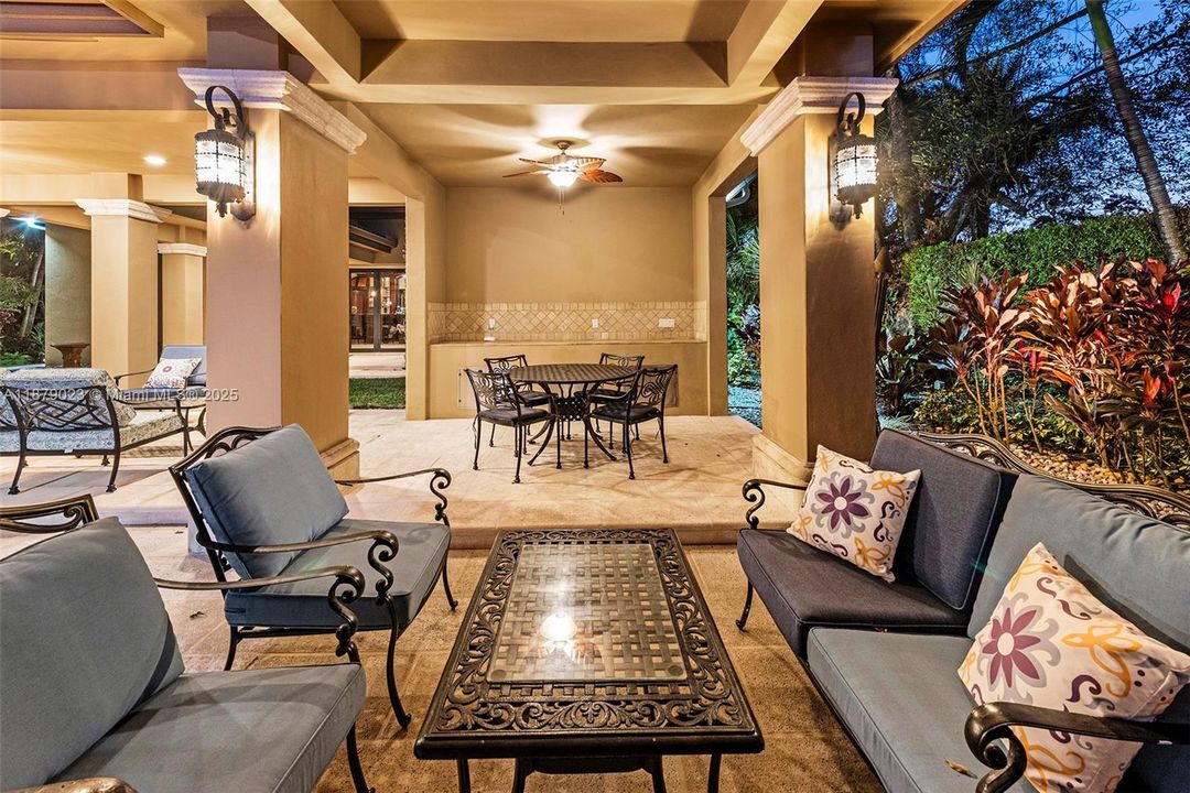 Active With Contract: $3,250,000 (4 beds, 4 baths, 4612 Square Feet)