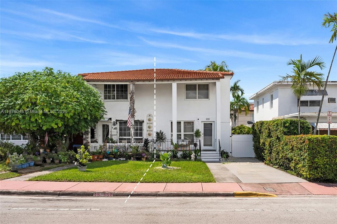 Active With Contract: $5,200 (2 beds, 1 baths, 1080 Square Feet)