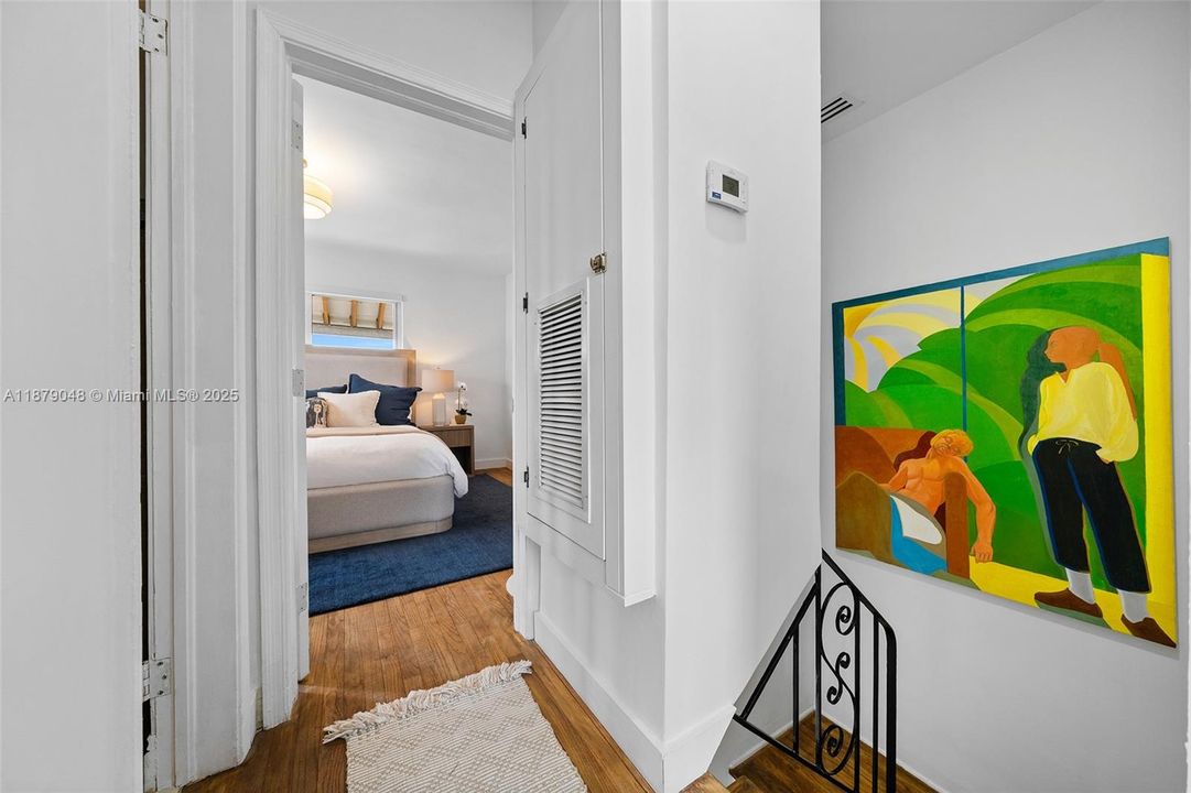 Active With Contract: $5,200 (2 beds, 1 baths, 1080 Square Feet)