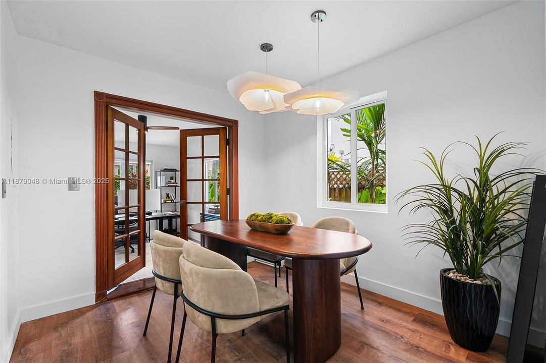 Active With Contract: $5,200 (2 beds, 1 baths, 1080 Square Feet)