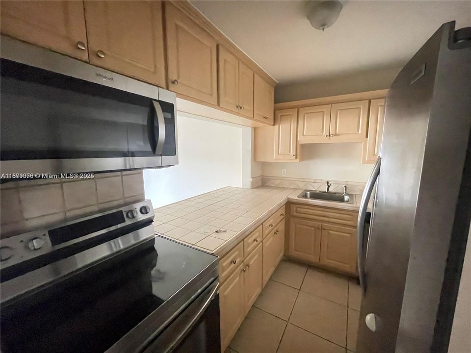 最近租的: $1,799 (1 贝兹, 1 浴室, 654 平方英尺)