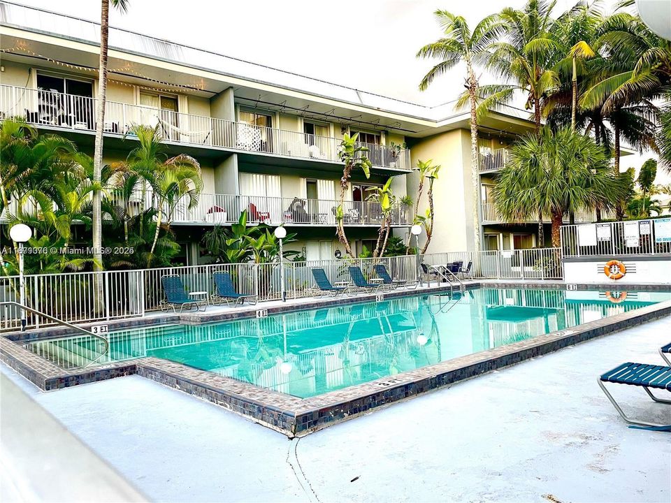 最近租的: $1,799 (1 贝兹, 1 浴室, 654 平方英尺)