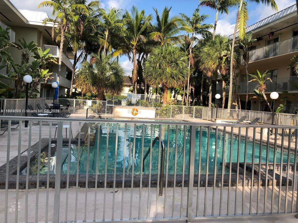 最近租的: $1,799 (1 贝兹, 1 浴室, 654 平方英尺)