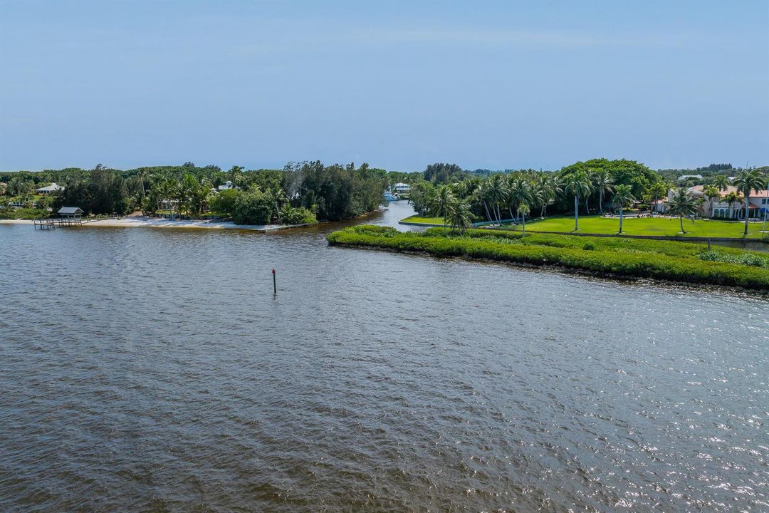 3800 SE Bent Banyan Way, Stuart, FL 3499