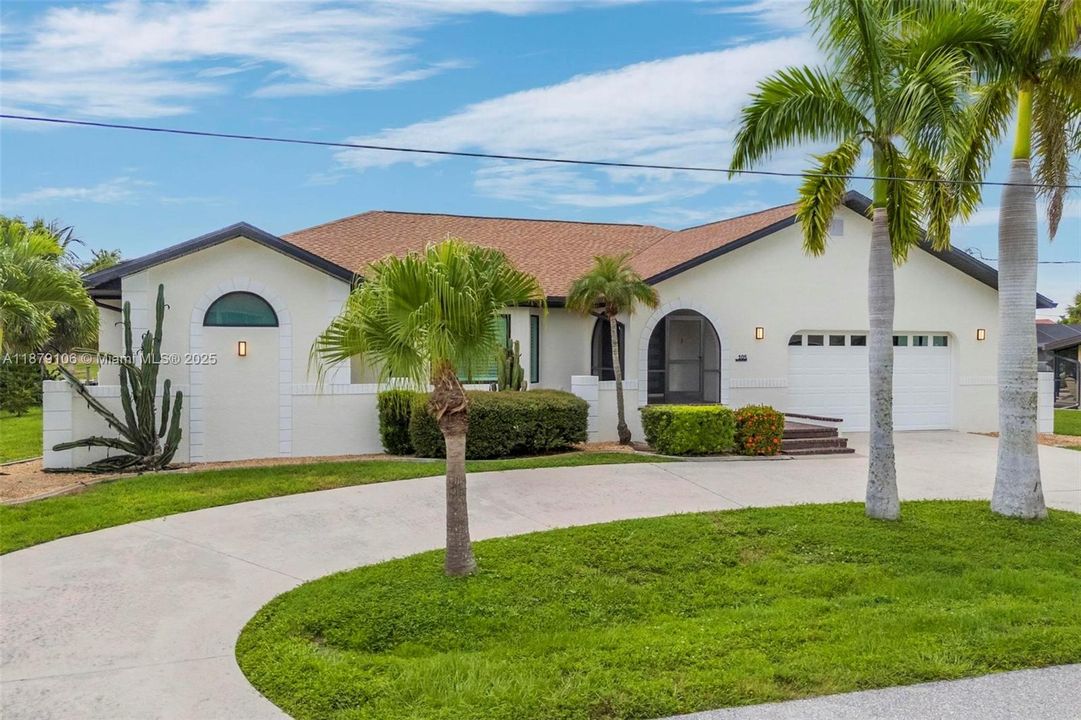 For Sale: $1,195,000 (4 beds, 3 baths, 2540 Square Feet)