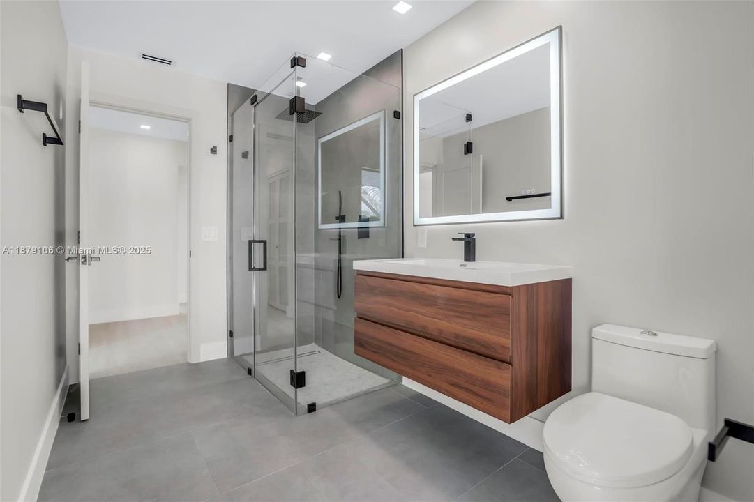 For Sale: $1,195,000 (4 beds, 3 baths, 2540 Square Feet)