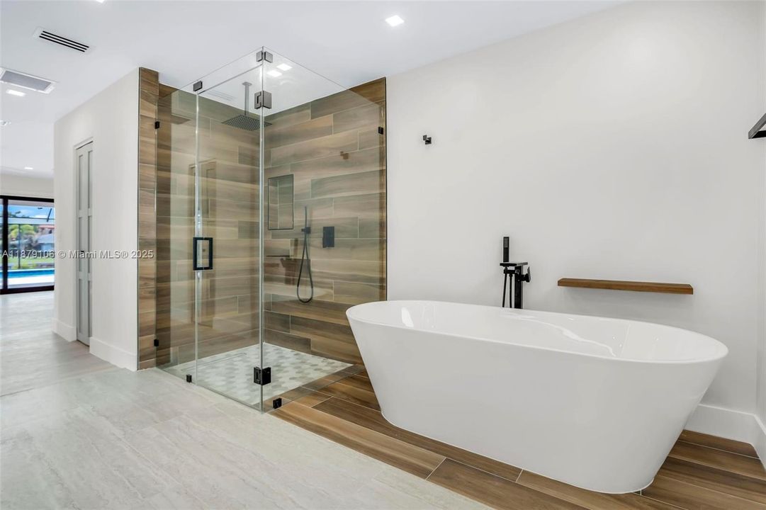 For Sale: $1,195,000 (4 beds, 3 baths, 2540 Square Feet)