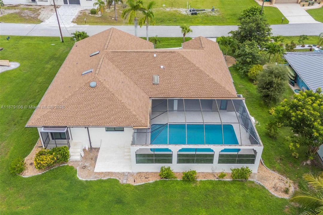 For Sale: $1,195,000 (4 beds, 3 baths, 2540 Square Feet)