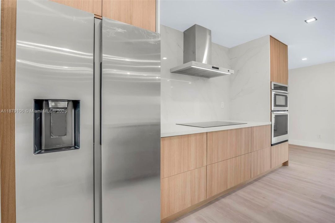 For Sale: $1,195,000 (4 beds, 3 baths, 2540 Square Feet)