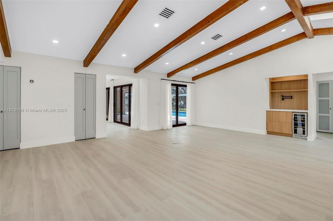 For Sale: $1,195,000 (4 beds, 3 baths, 2540 Square Feet)