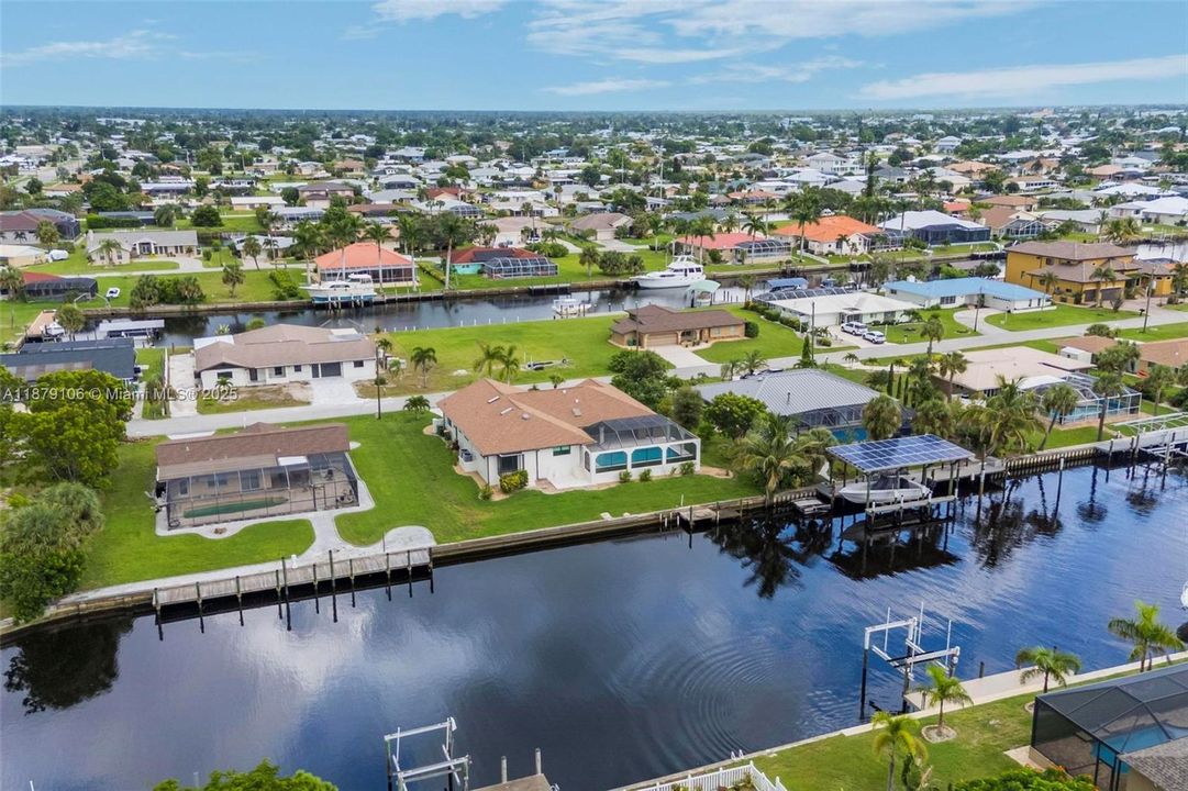 For Sale: $1,195,000 (4 beds, 3 baths, 2540 Square Feet)