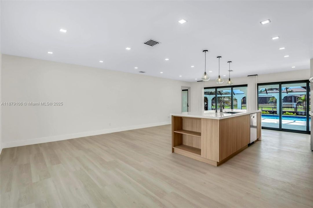 For Sale: $1,195,000 (4 beds, 3 baths, 2540 Square Feet)