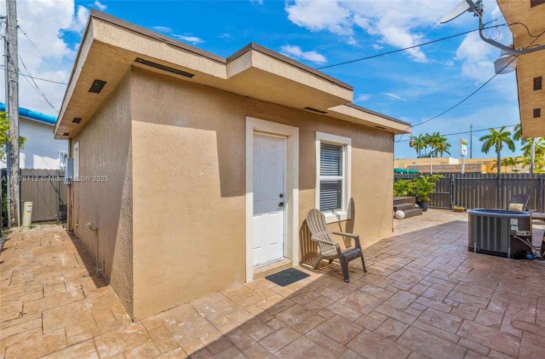 最近售出: $760,000 (4 贝兹, 3 浴室, 2302 平方英尺)